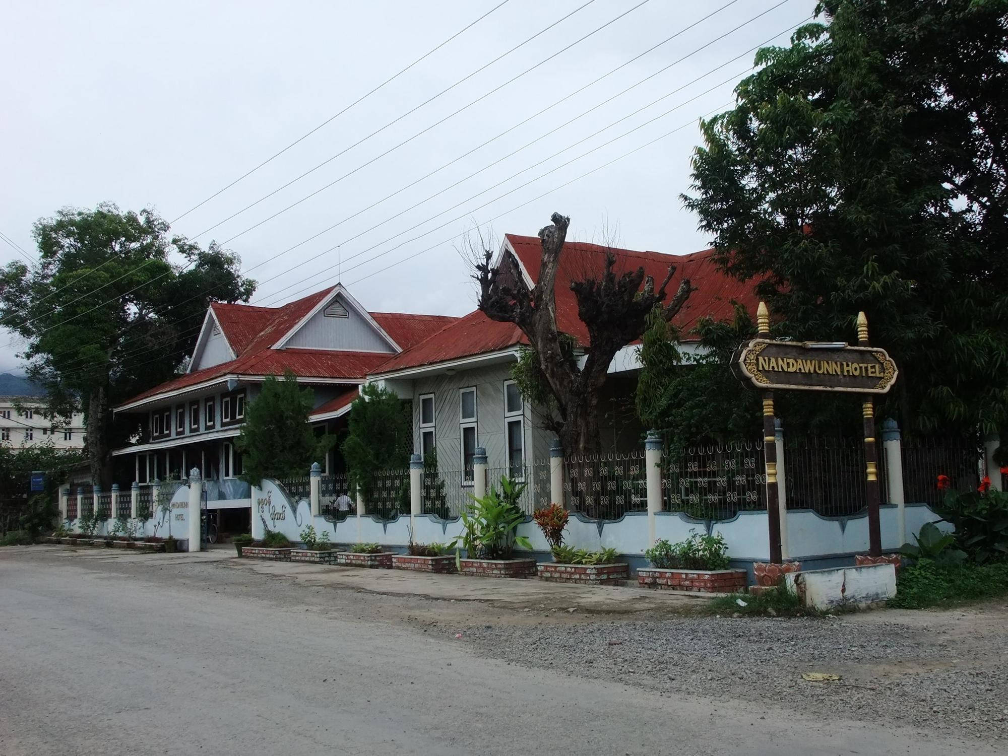 Nanda Wunn Hotel Nyaung Shwe Extérieur photo